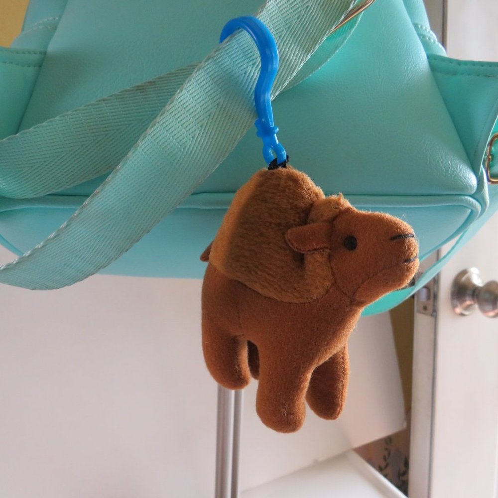 Camel BACKPACK CLIP plush mini stuffed animal #2 National Wildlife Federation